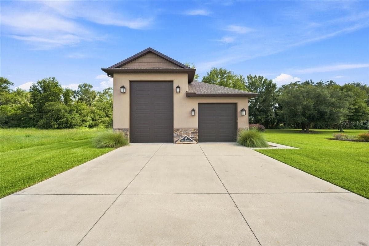 408 HAWK TALON DRIVE — photo 4 of 59
