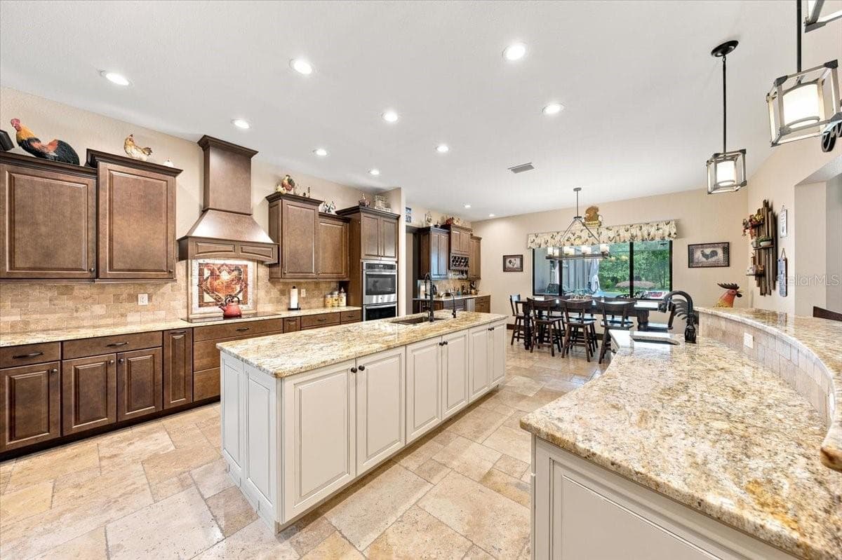 408 HAWK TALON DRIVE — photo 13 of 59