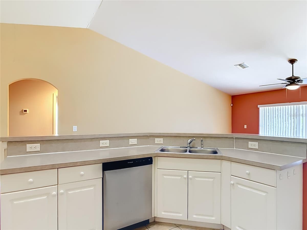3344 PERICLES AVENUE — photo 13 of 50