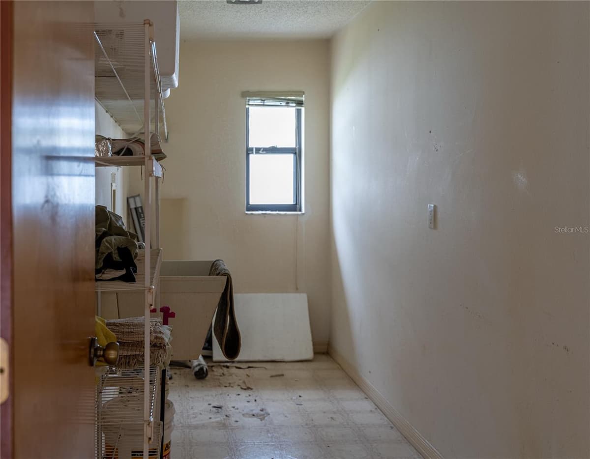 273 ROTONDA CIRCLE — photo 25 of 54