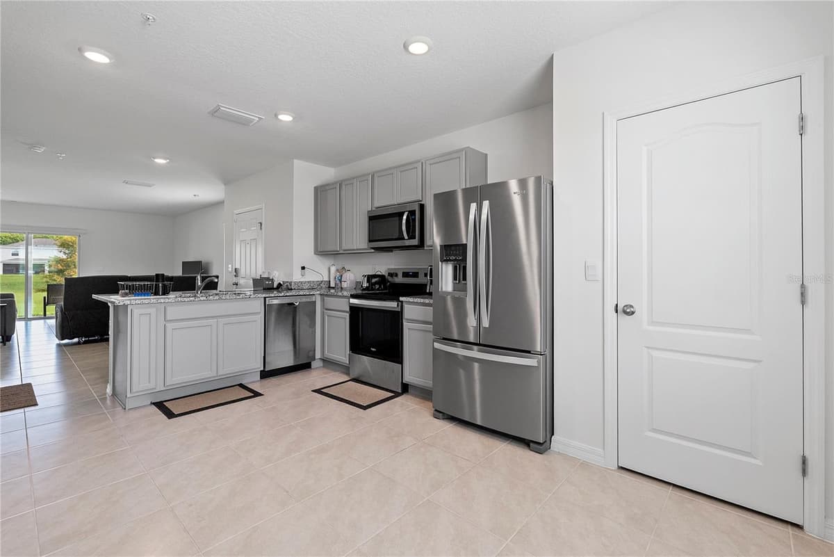 3476 MAJOR OAK BOULEVARD — photo 4 of 16