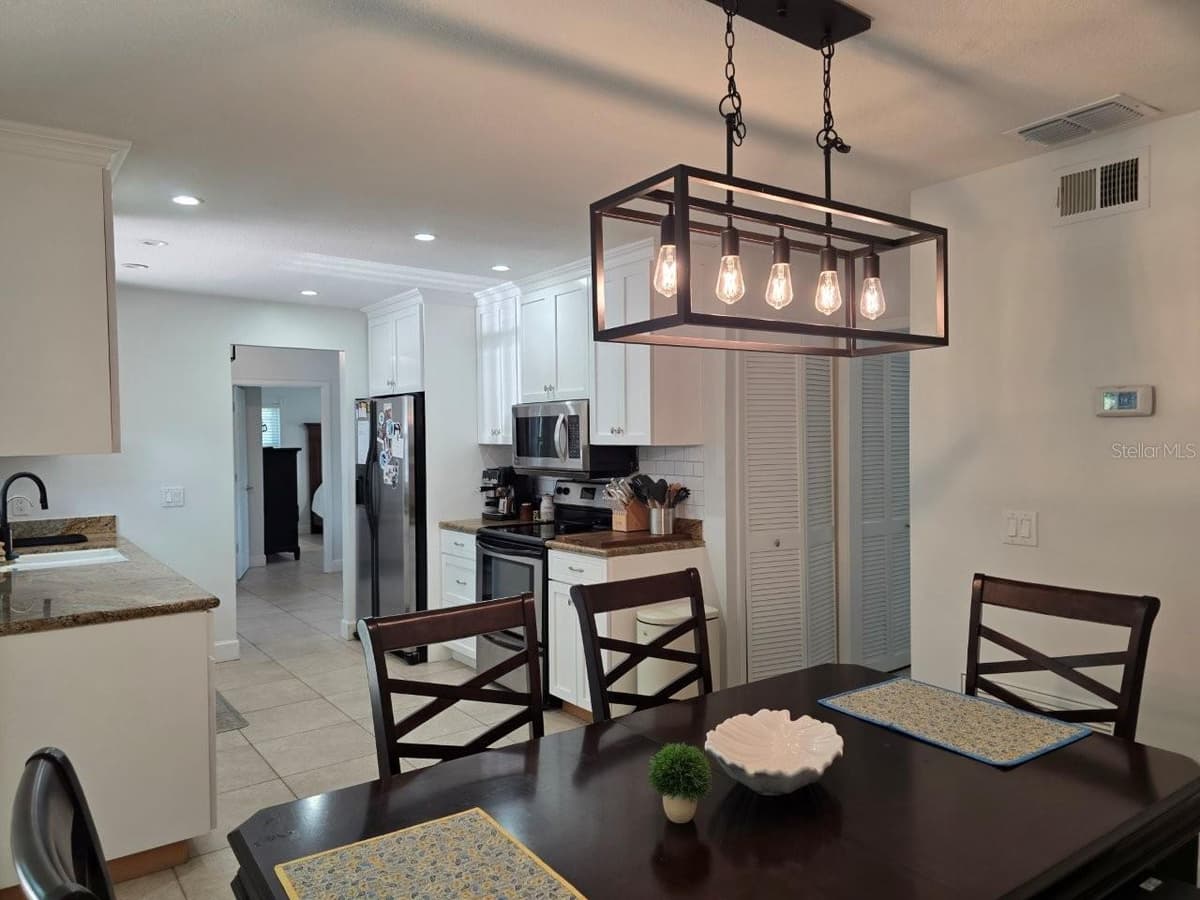 7005 TALBOT DR — photo 18 of 42