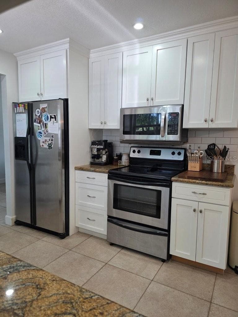 7005 TALBOT DR — photo 16 of 42
