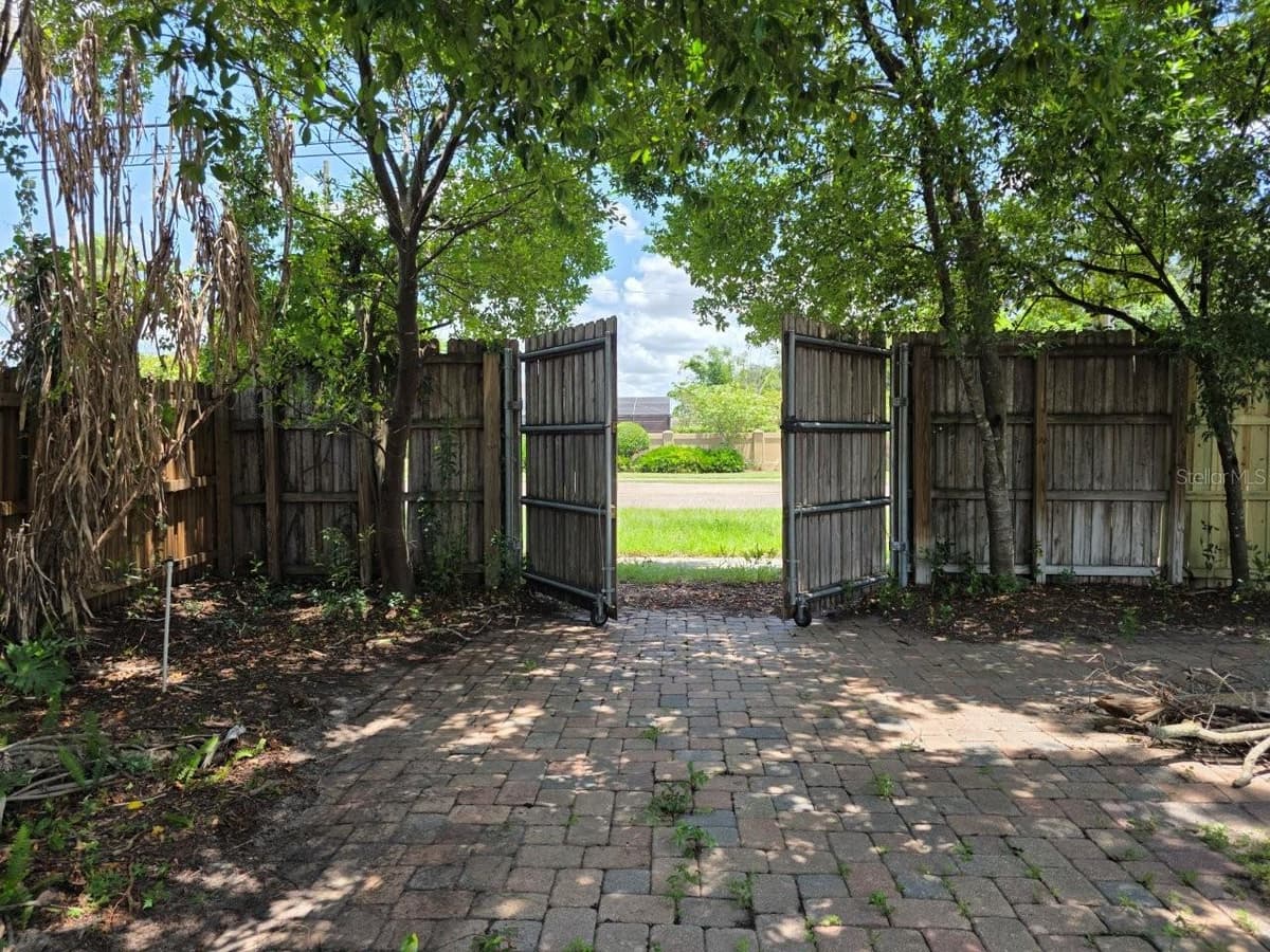 7005 TALBOT DR — photo 35 of 42