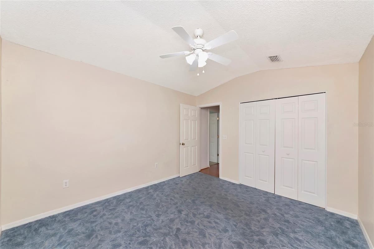 2405 ICECAPADE DRIVE — photo 29 of 50