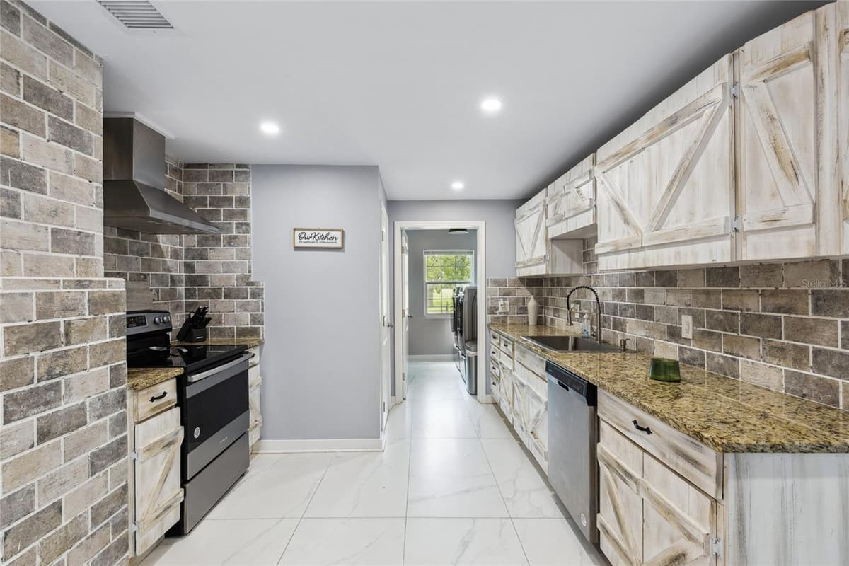 1845 HALTIWANGER ROAD — photo 9 of 36