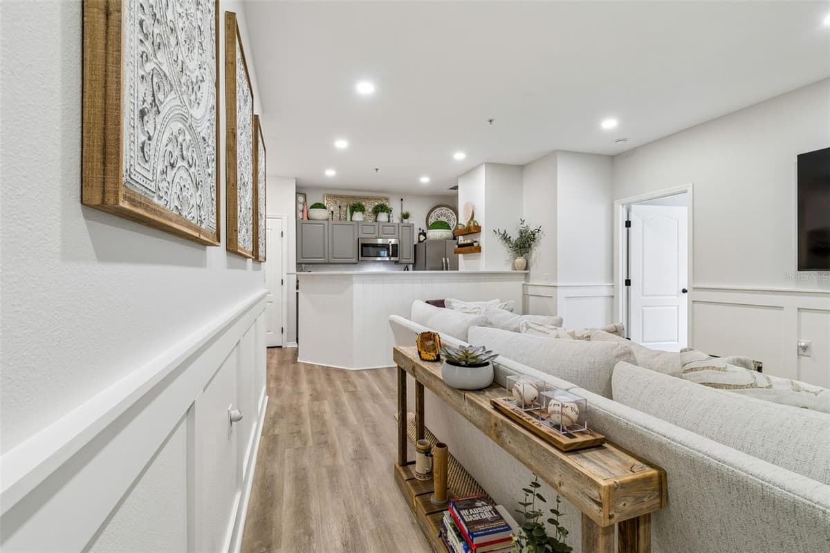 1640 VILLA CAPRI CIRCLE — photo 24 of 80