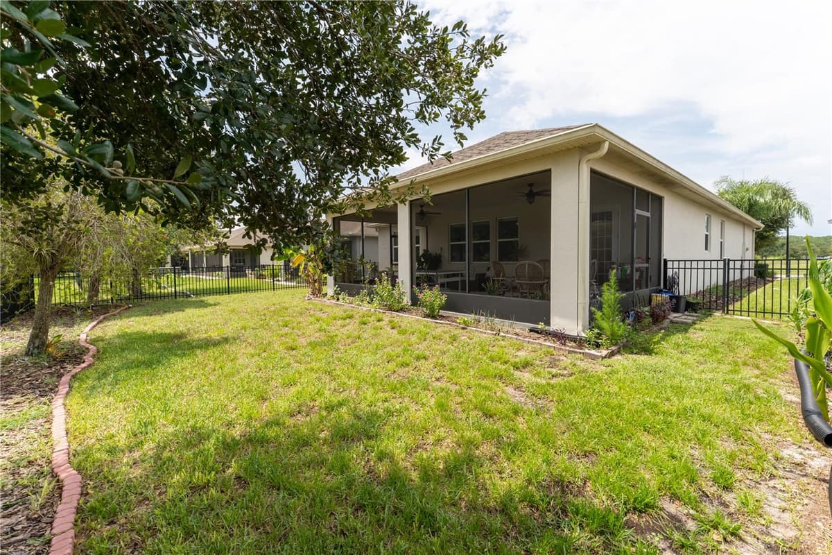 3331 SAGEBRUSH STREET — photo 35 of 56