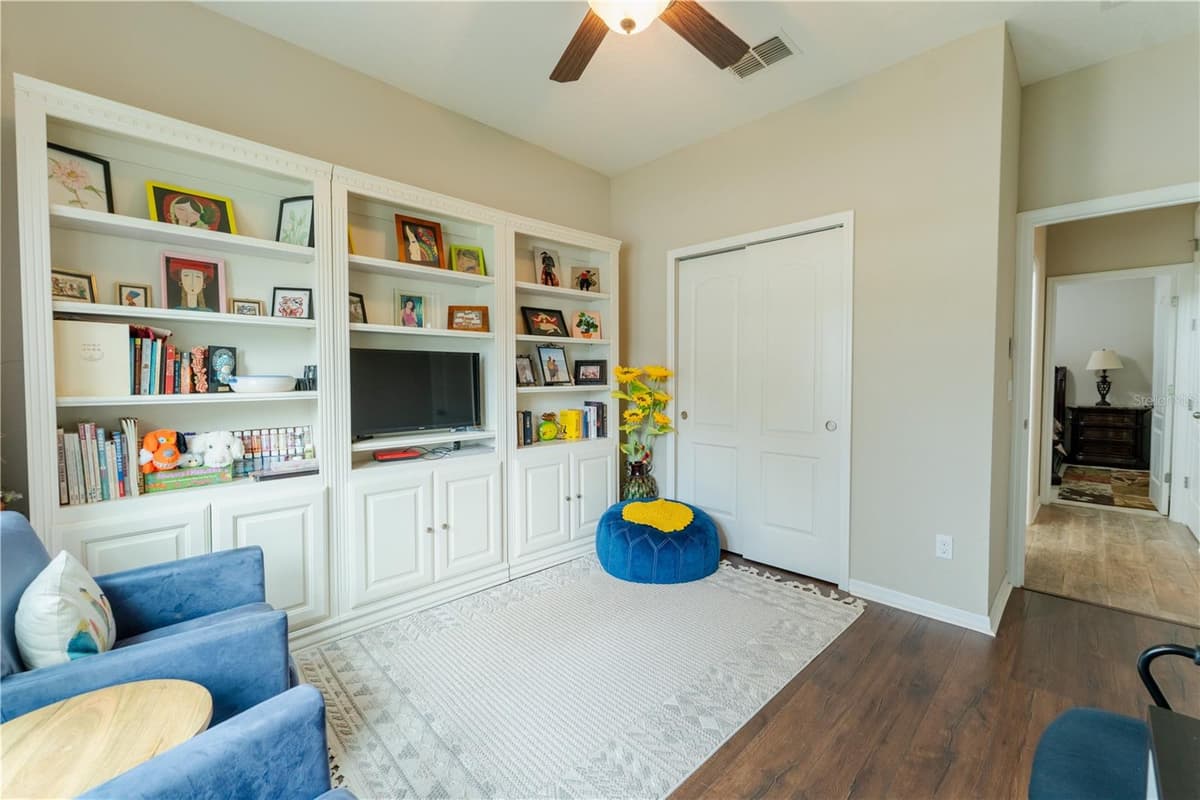 3331 SAGEBRUSH STREET — photo 17 of 56