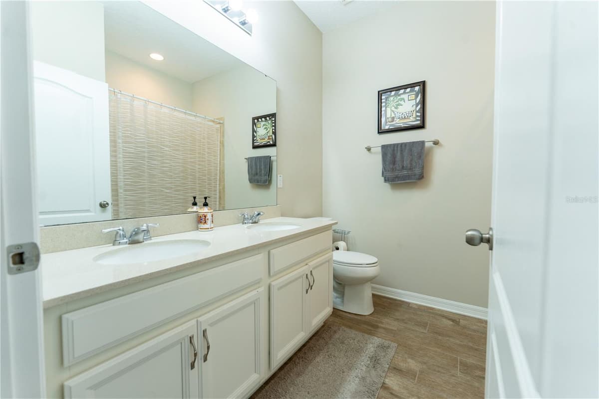 3331 SAGEBRUSH STREET — photo 21 of 56