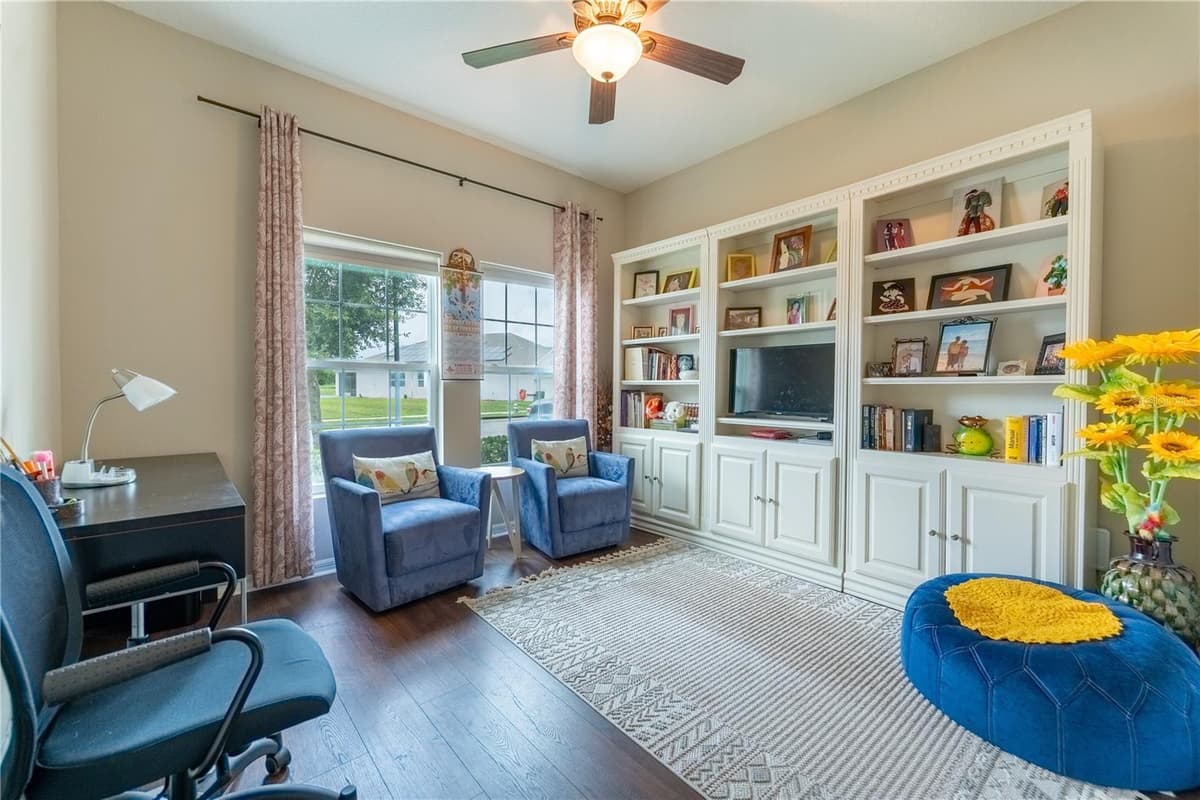 3331 SAGEBRUSH STREET — photo 16 of 56