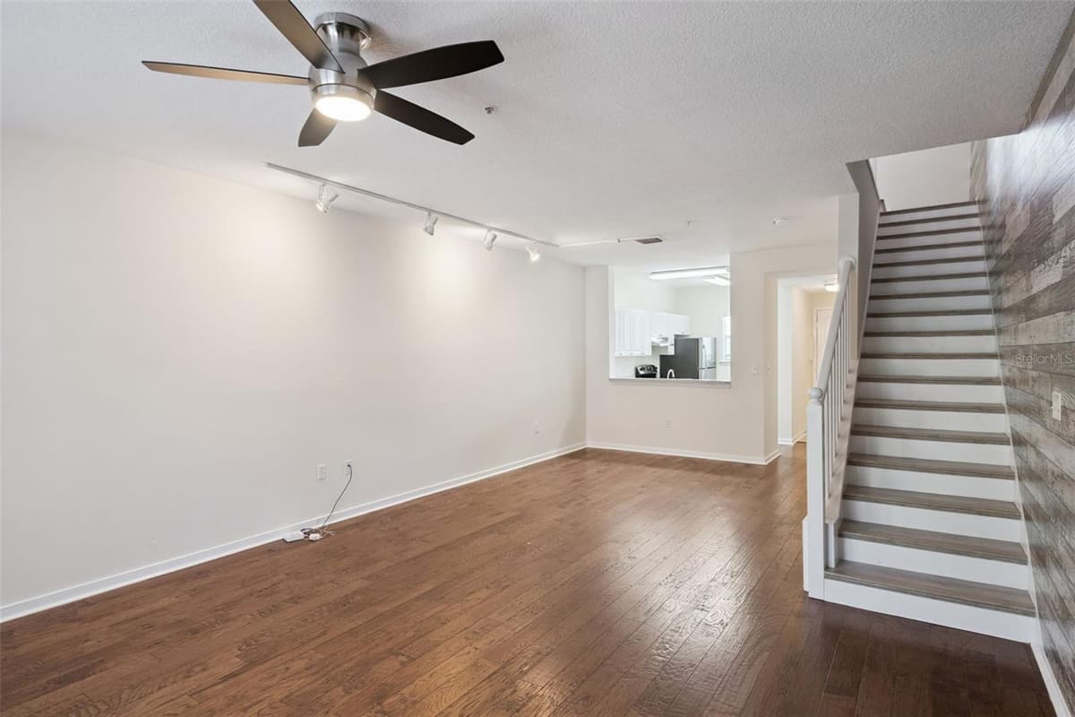 720 CELEBRATION AVENUE — photo 12 of 30