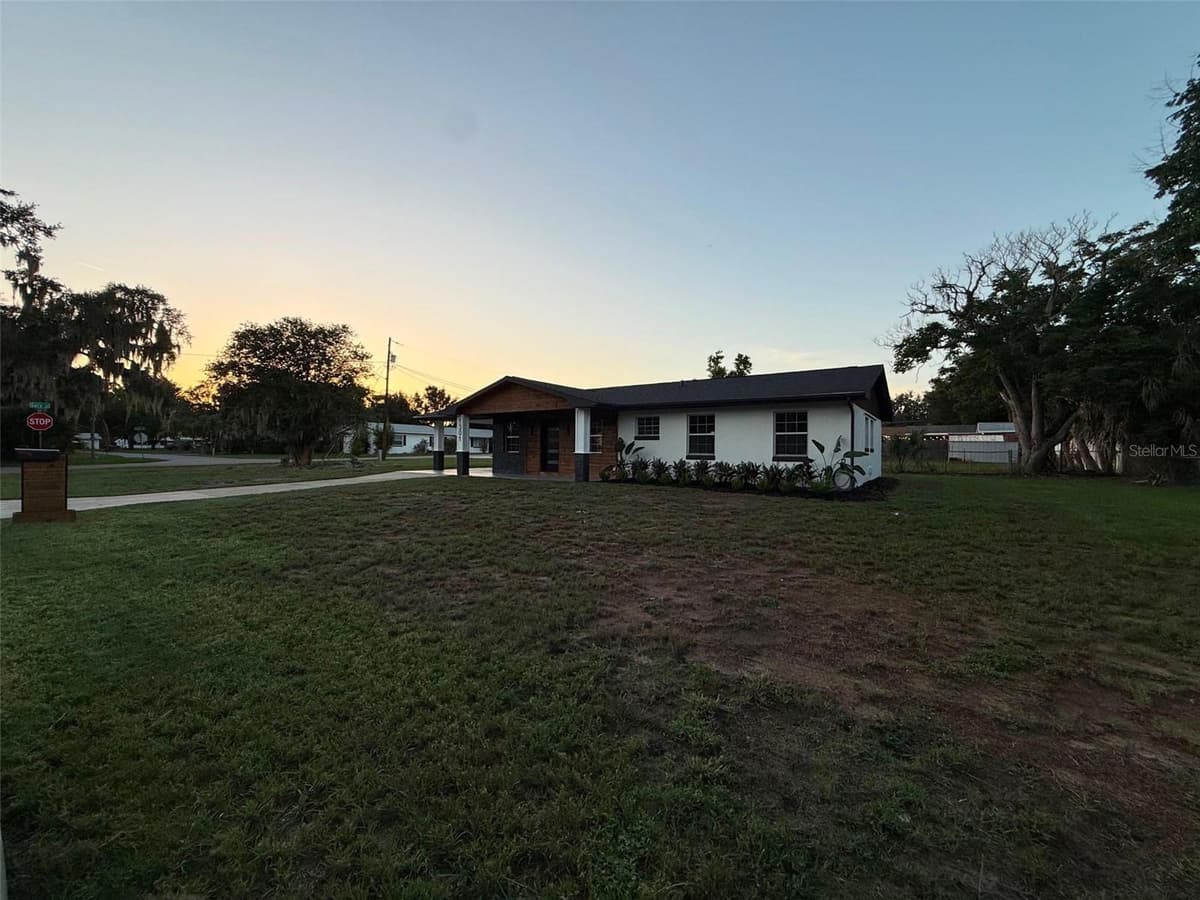 1301 NICHOLS DRIVE — photo 4 of 12