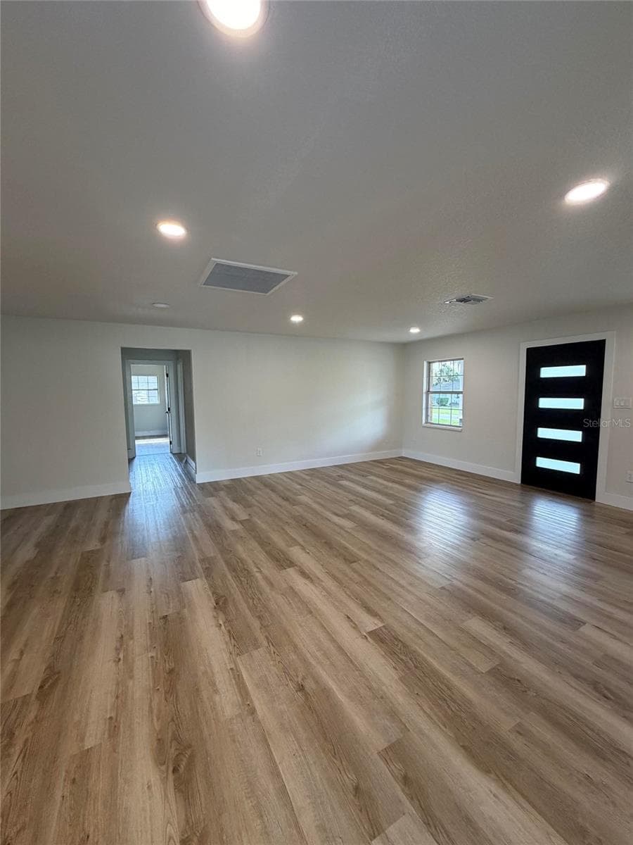 1301 NICHOLS DRIVE — photo 7 of 12