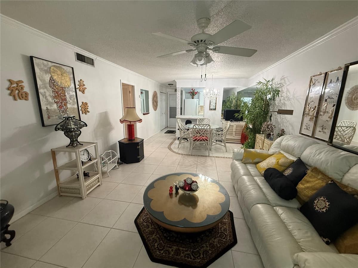 125 PICARDY VILLA CIRCLE — photo 2 of 22
