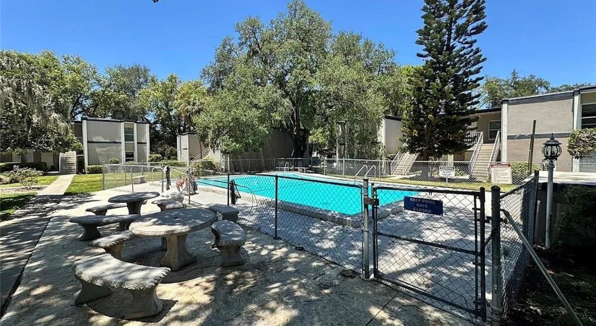 125 PICARDY VILLA CIRCLE — photo 21 of 22