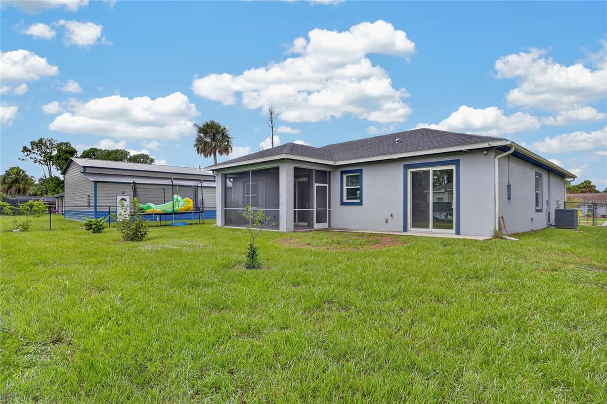 1264 SALFORD BOULEVARD — photo 39 of 43