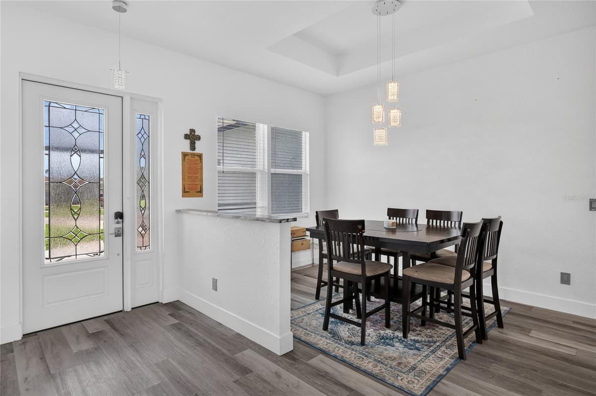 1264 SALFORD BOULEVARD — photo 5 of 43