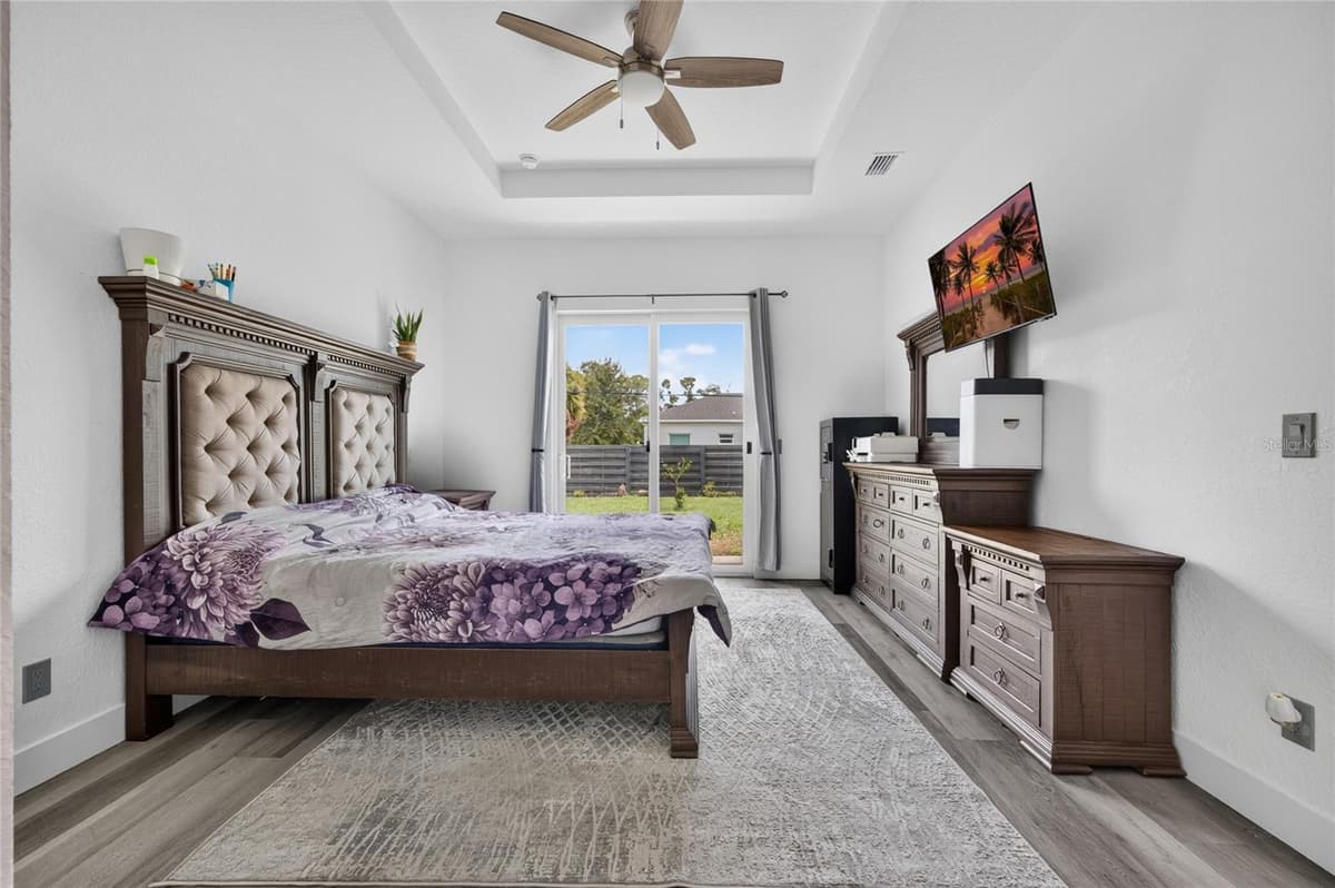 1264 SALFORD BOULEVARD — photo 18 of 43