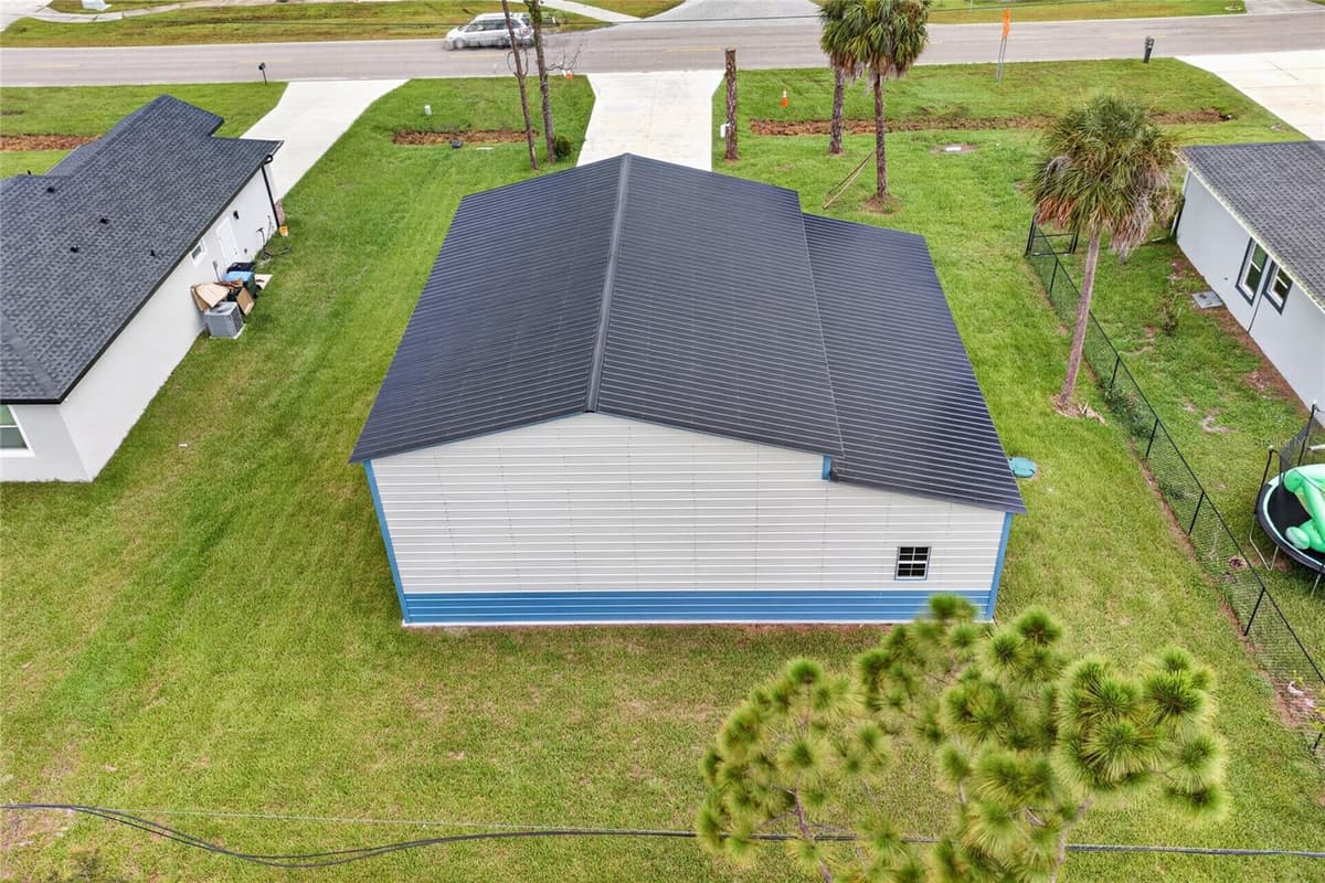 1264 SALFORD BOULEVARD — photo 36 of 43