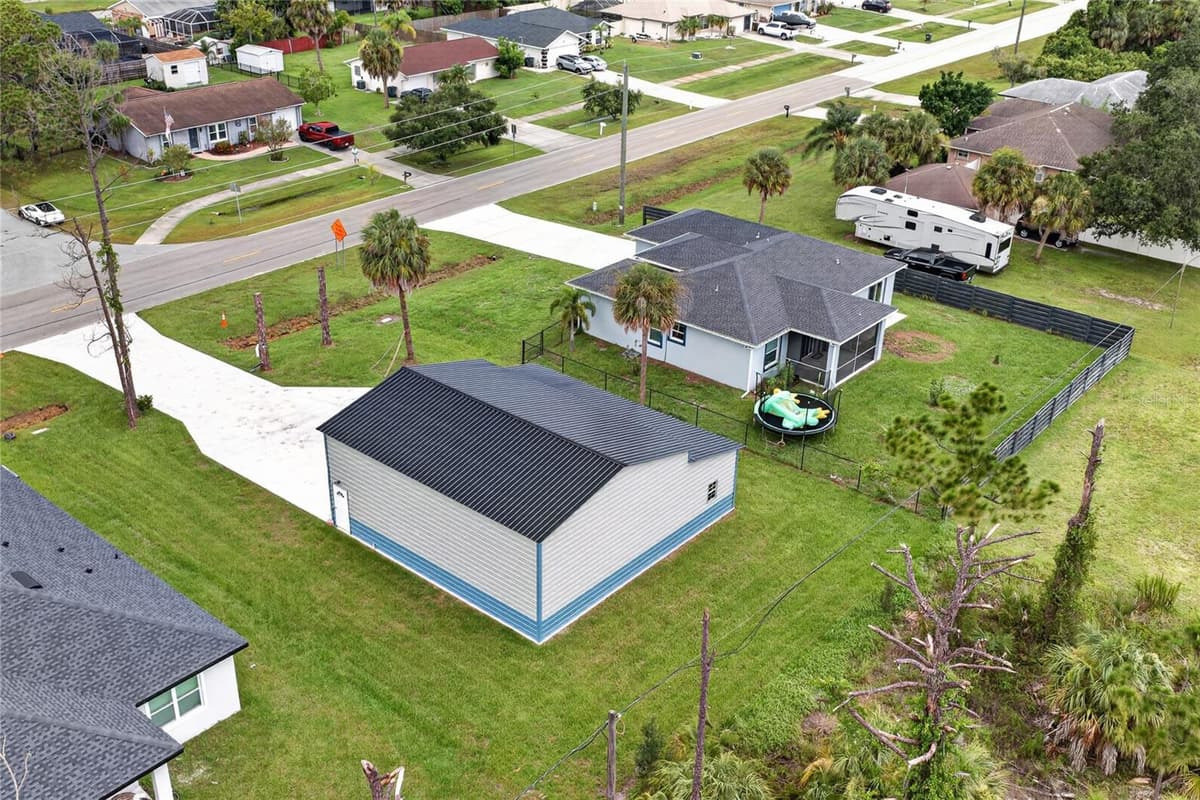 1264 SALFORD BOULEVARD — photo 34 of 43
