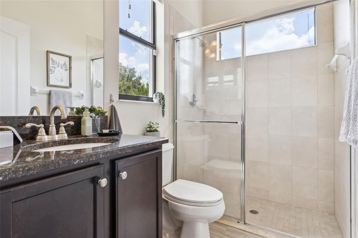 2590 LAKE MANOR DRIVE — photo 15 of 39