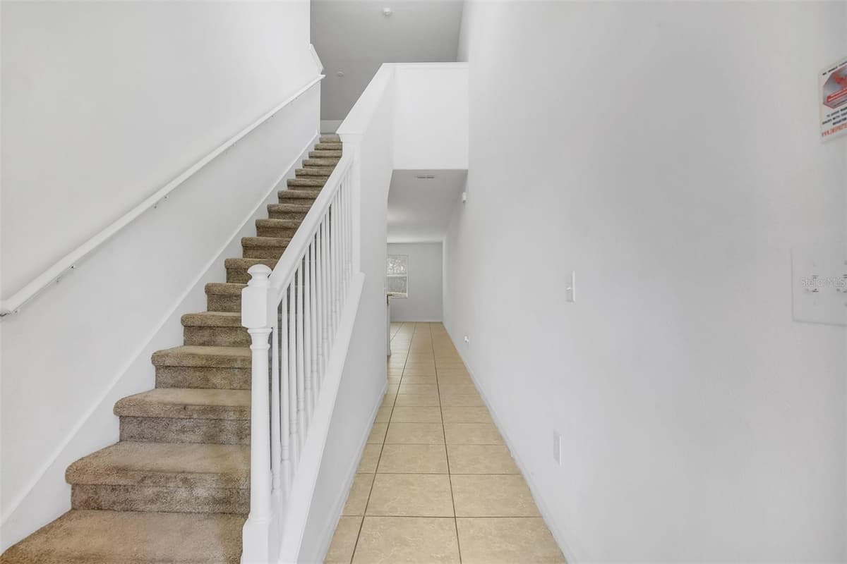 3610 RODRICK CIRCLE — photo 5 of 38