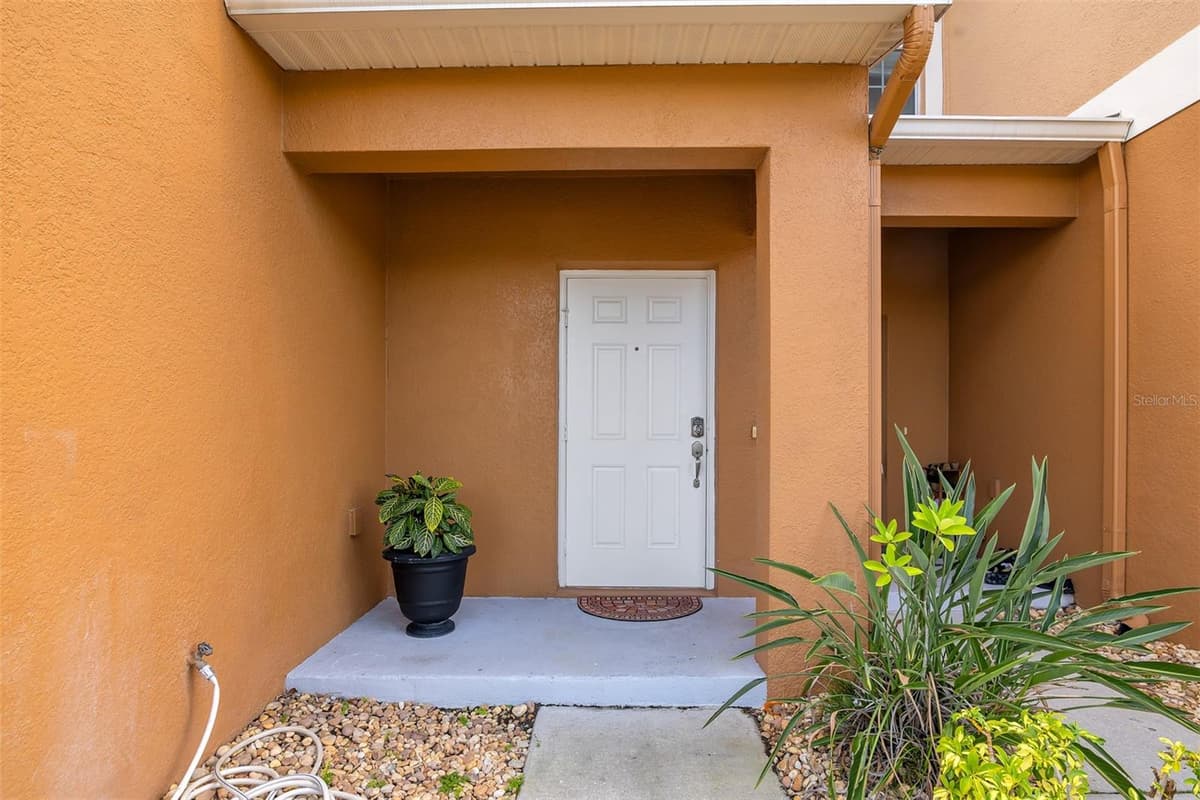 3610 RODRICK CIRCLE — photo 4 of 38