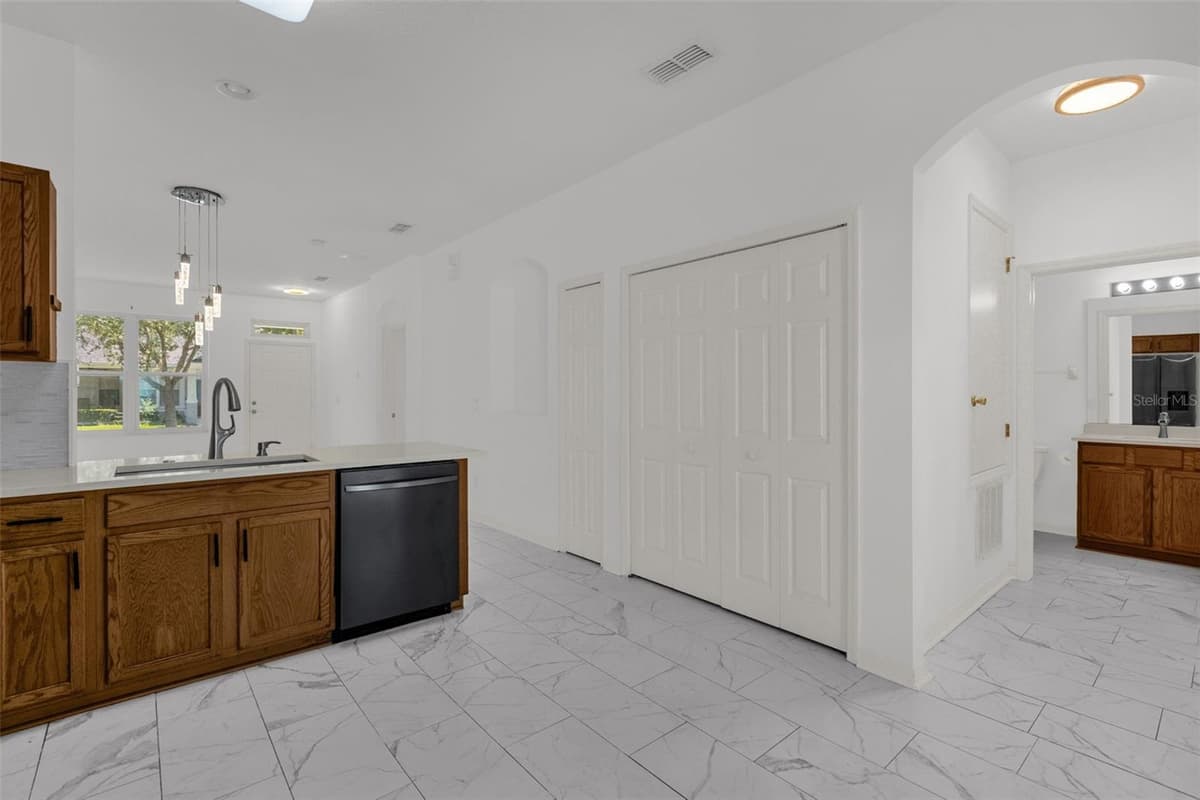 14057 WILD MAJESTIC STREET — photo 18 of 32