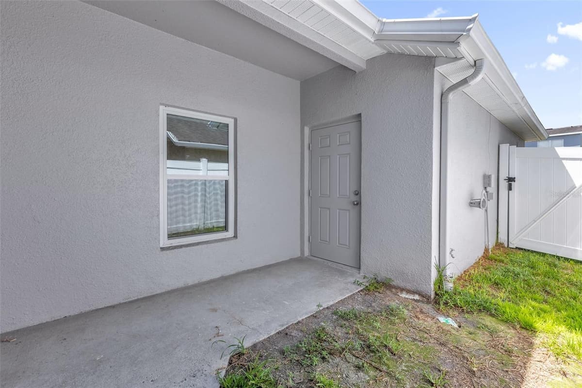 14057 WILD MAJESTIC STREET — photo 24 of 32