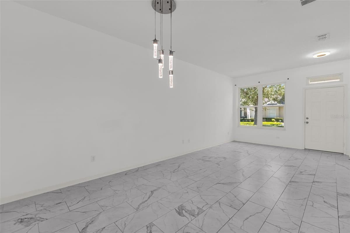 14057 WILD MAJESTIC STREET — photo 6 of 32