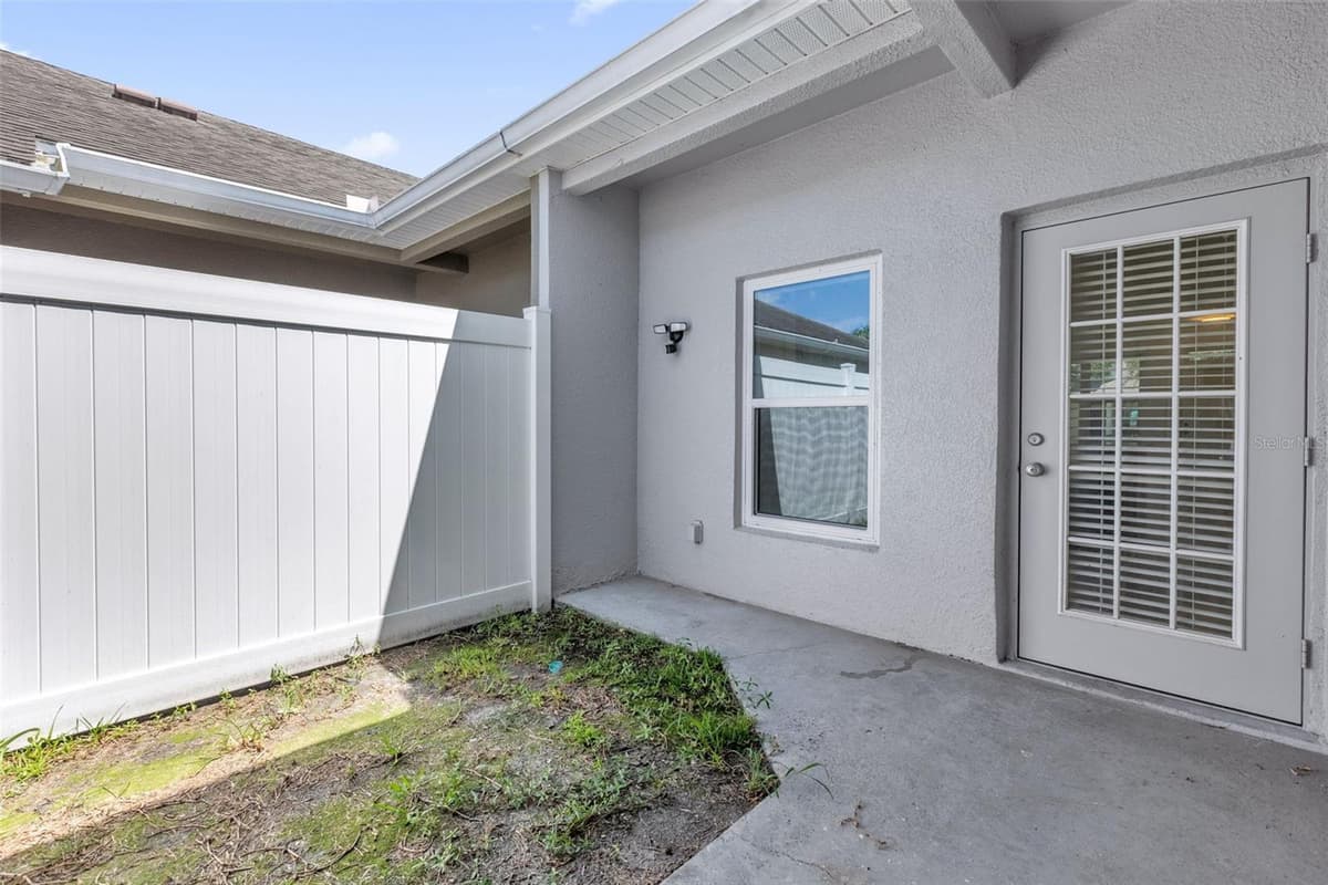 14057 WILD MAJESTIC STREET — photo 26 of 32