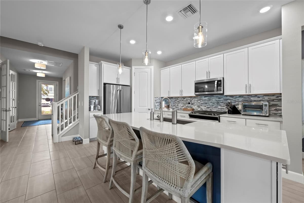 12217 CRANSTON WAY — photo 11 of 51