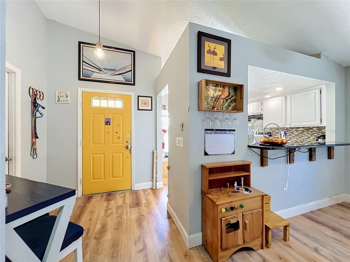 2226 FAXTON COURT — photo 9 of 40