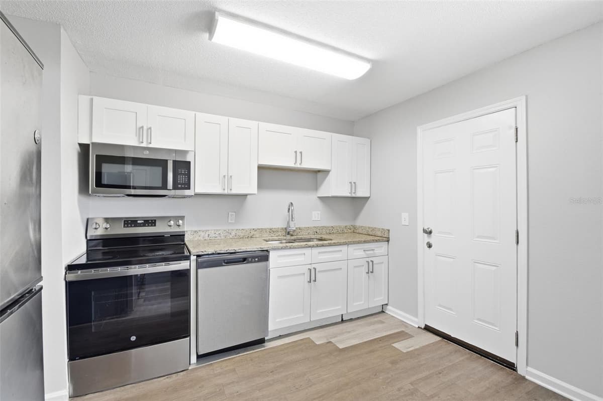 1334 ATLANTIC DRIVE — photo 21 of 51