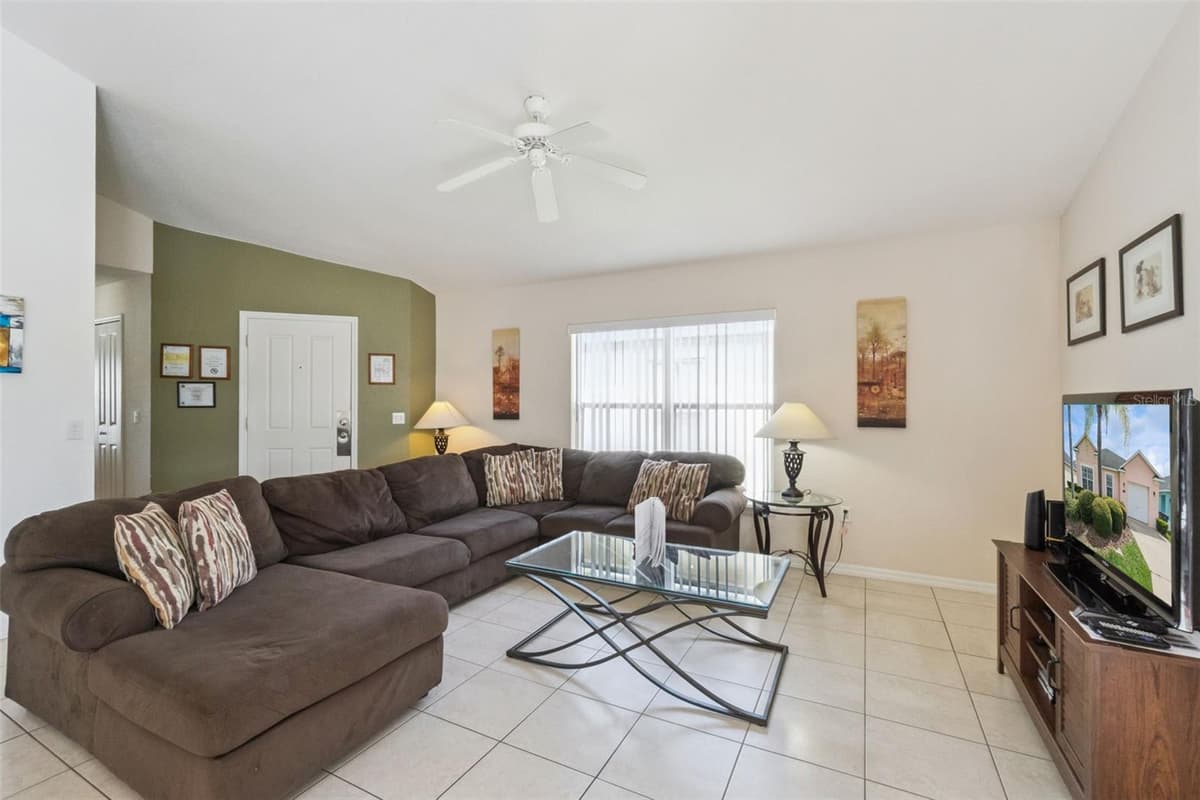 621 RESERVE DRIVE — photo 4 of 39