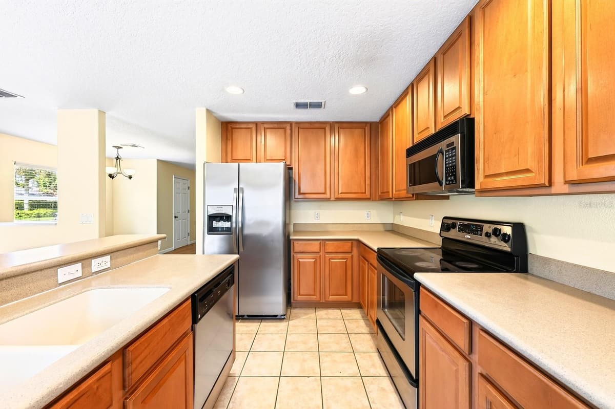12905 LEXINGTON SUMMIT STREET — photo 7 of 31
