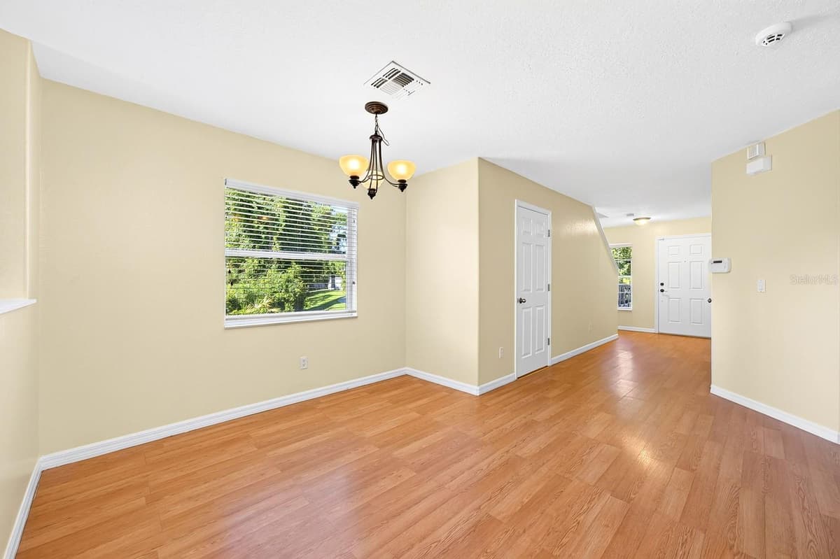 12905 LEXINGTON SUMMIT STREET — photo 10 of 31