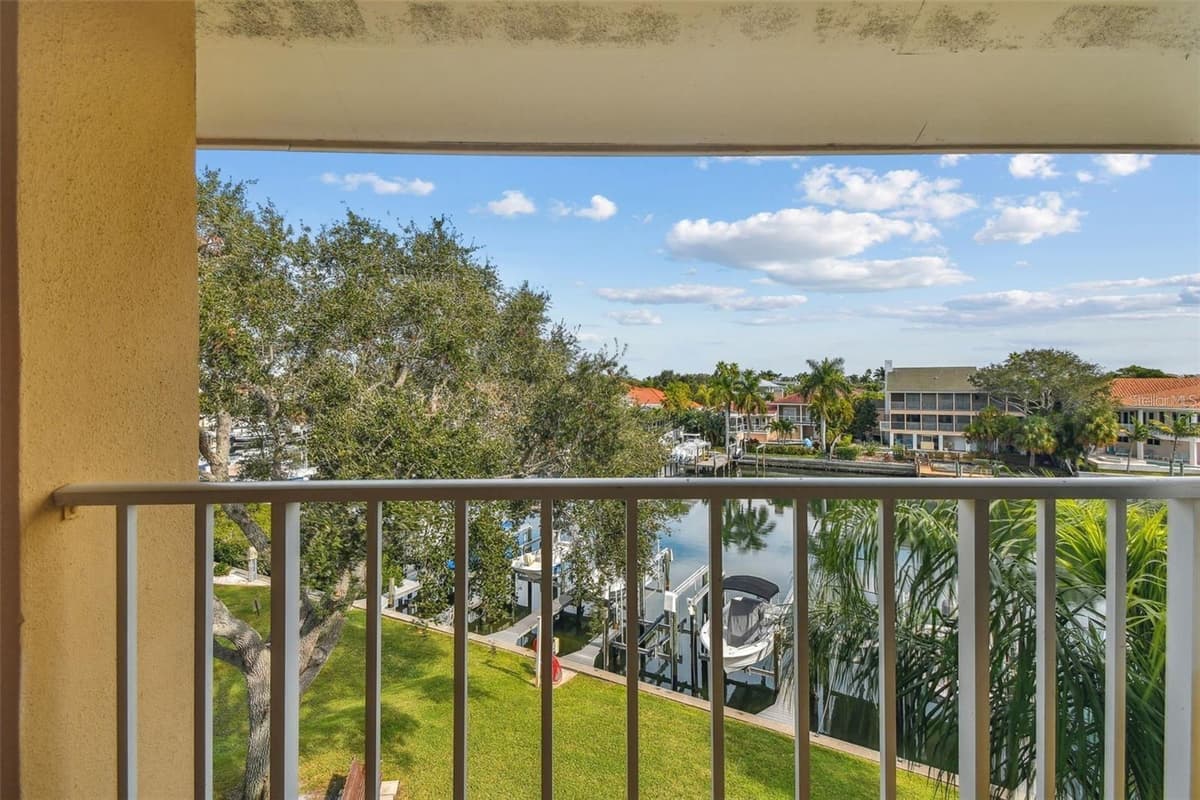 1125 PINELLAS BAYWAY — photo 35 of 55