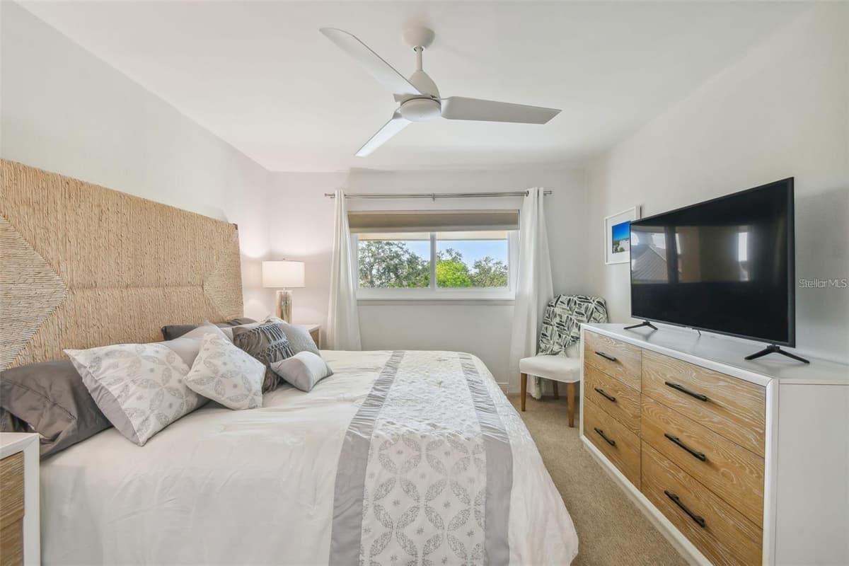 1125 PINELLAS BAYWAY — photo 23 of 55