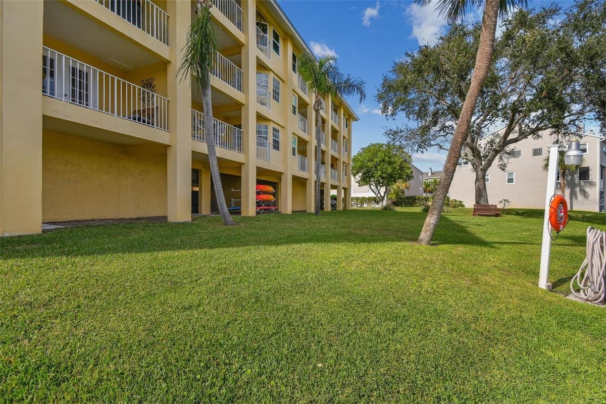 1125 PINELLAS BAYWAY — photo 41 of 55