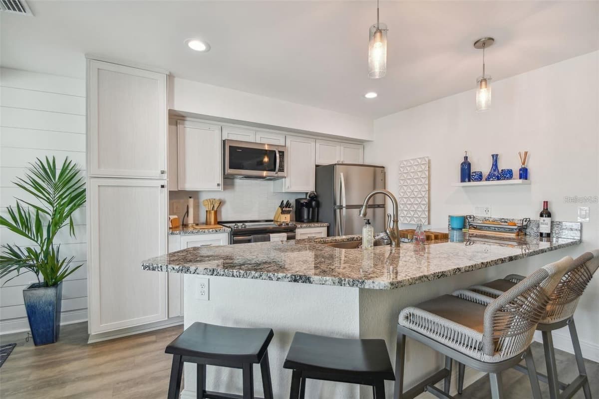 1125 PINELLAS BAYWAY — photo 15 of 55