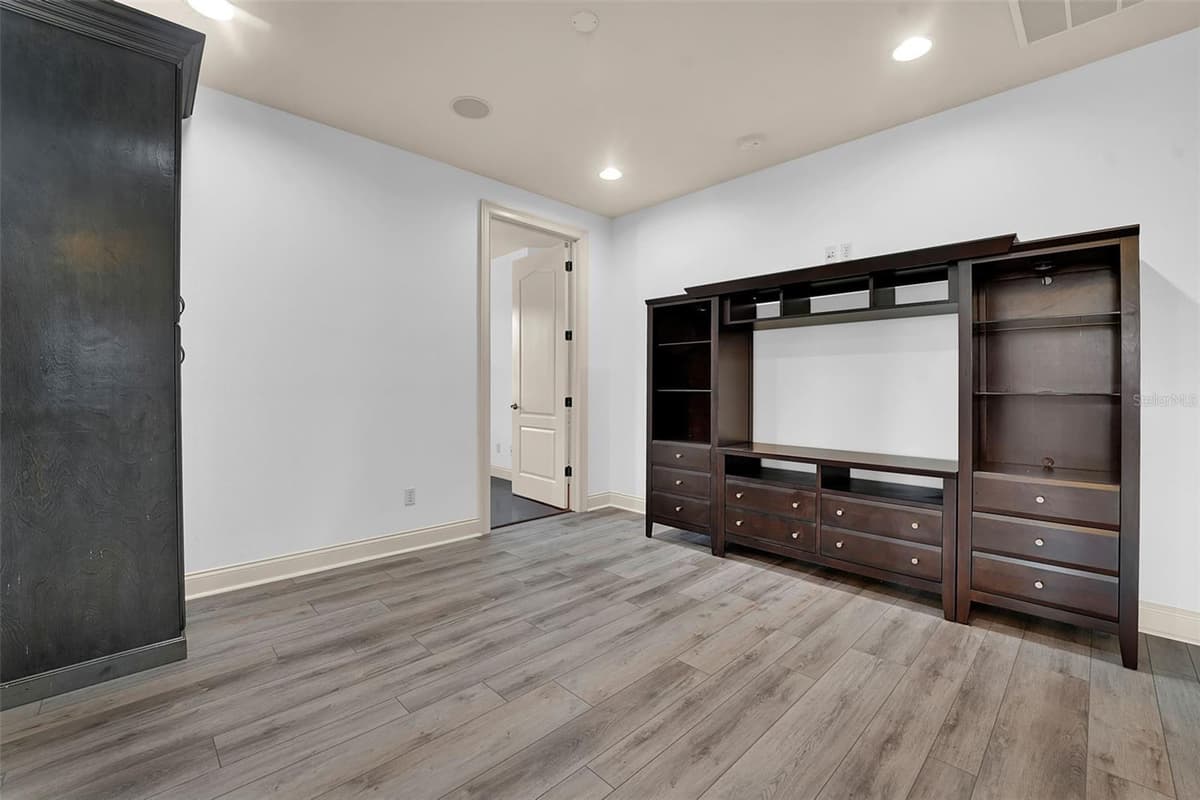 2138 TALMAN COURT — photo 44 of 93