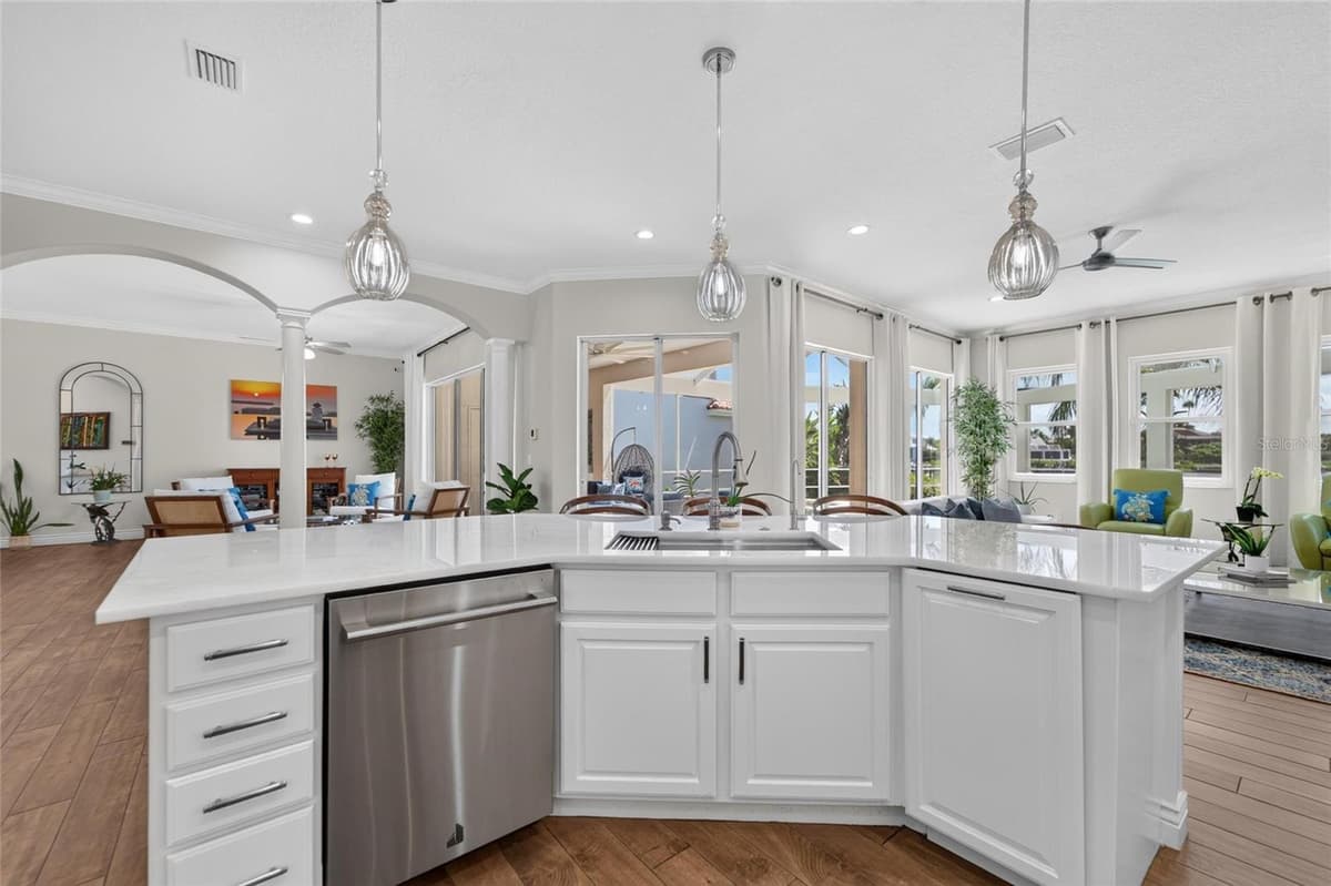 6203 MARBELLA BOULEVARD — photo 27 of 100