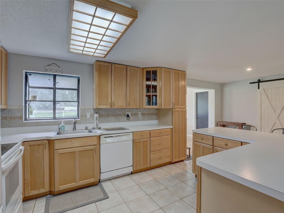 13102 GIBSON LANE — photo 14 of 41