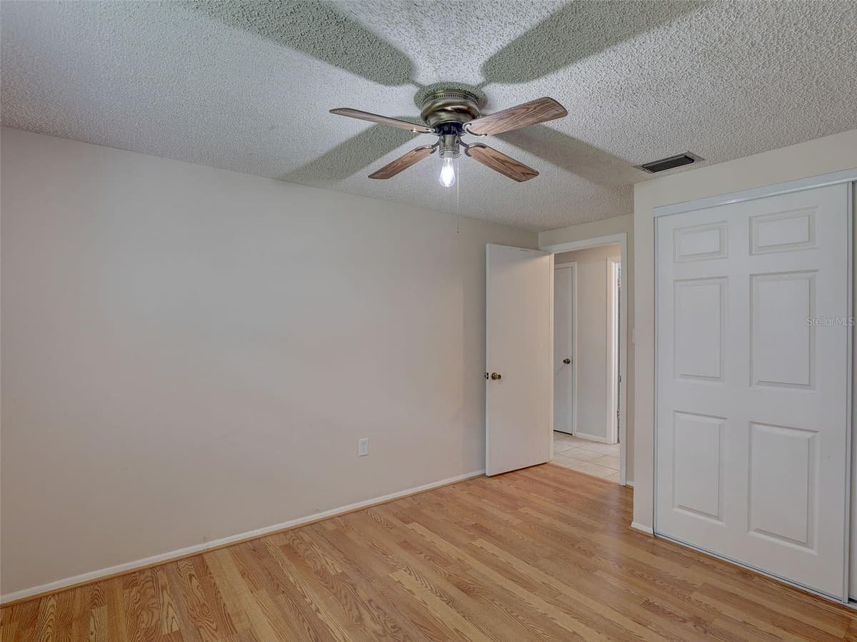 13102 GIBSON LANE — photo 23 of 41