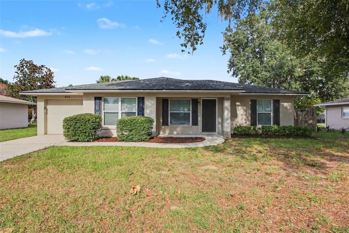 450 PARK GLEN DRIVE — photo 1 of 15