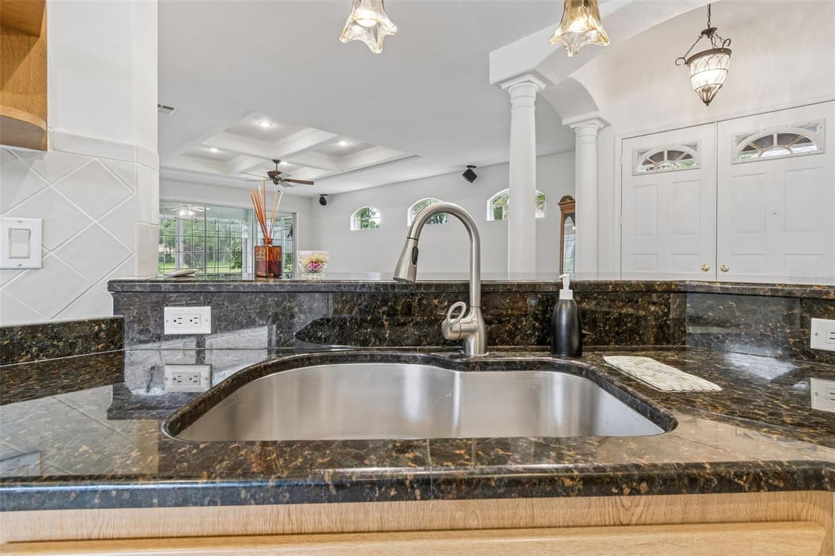 12442 FOREST HIGHLANDS DRIVE — photo 25 of 64