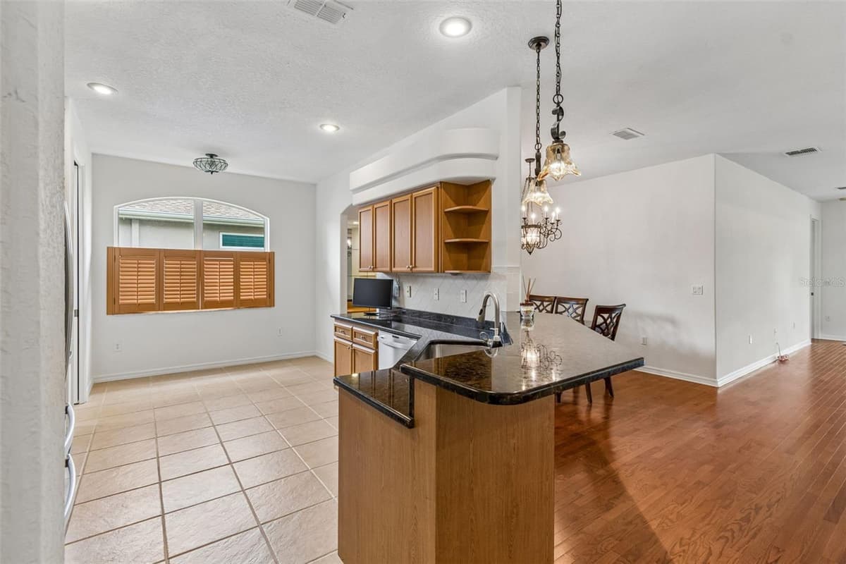12442 FOREST HIGHLANDS DRIVE — photo 21 of 64