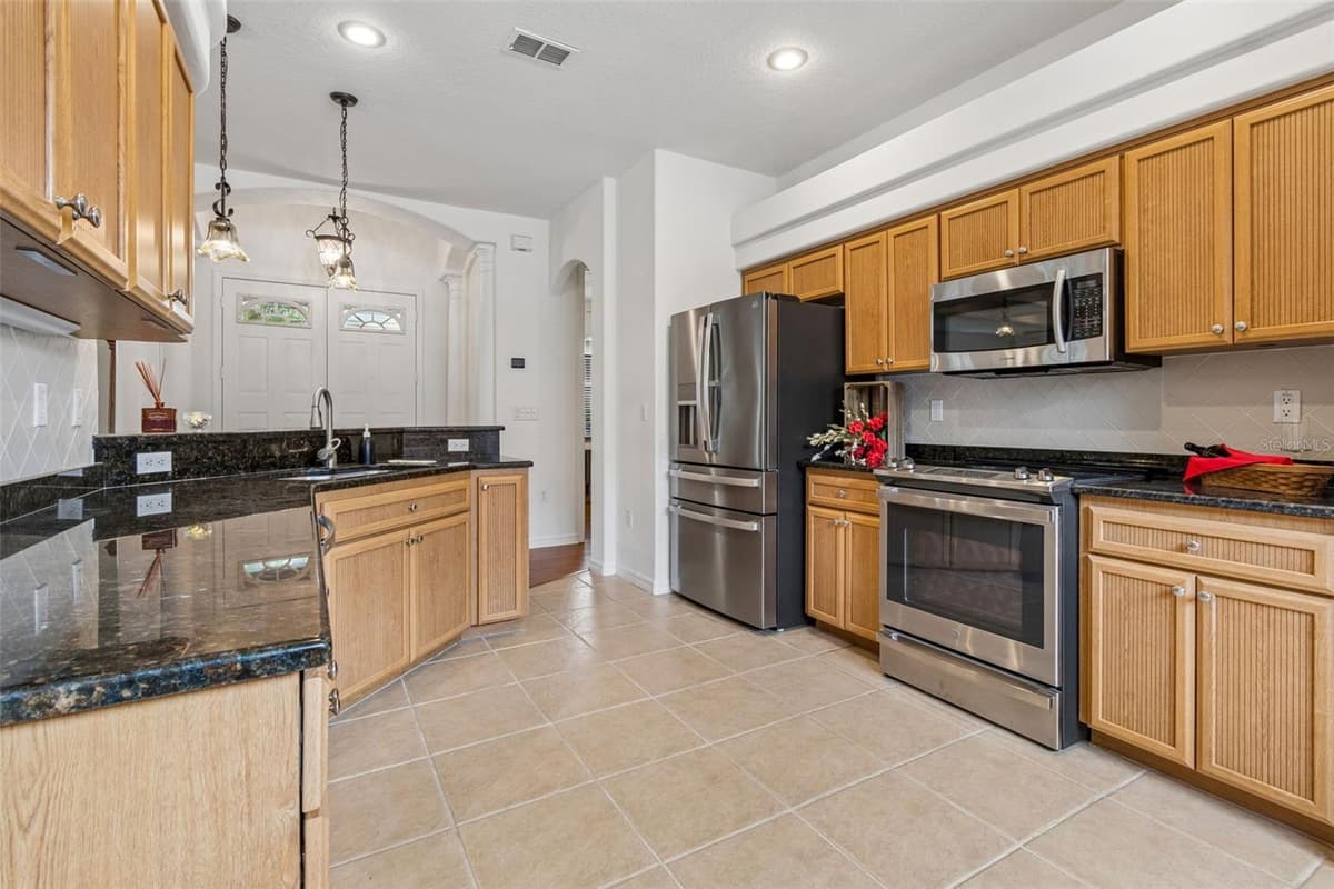 12442 FOREST HIGHLANDS DRIVE — photo 19 of 64
